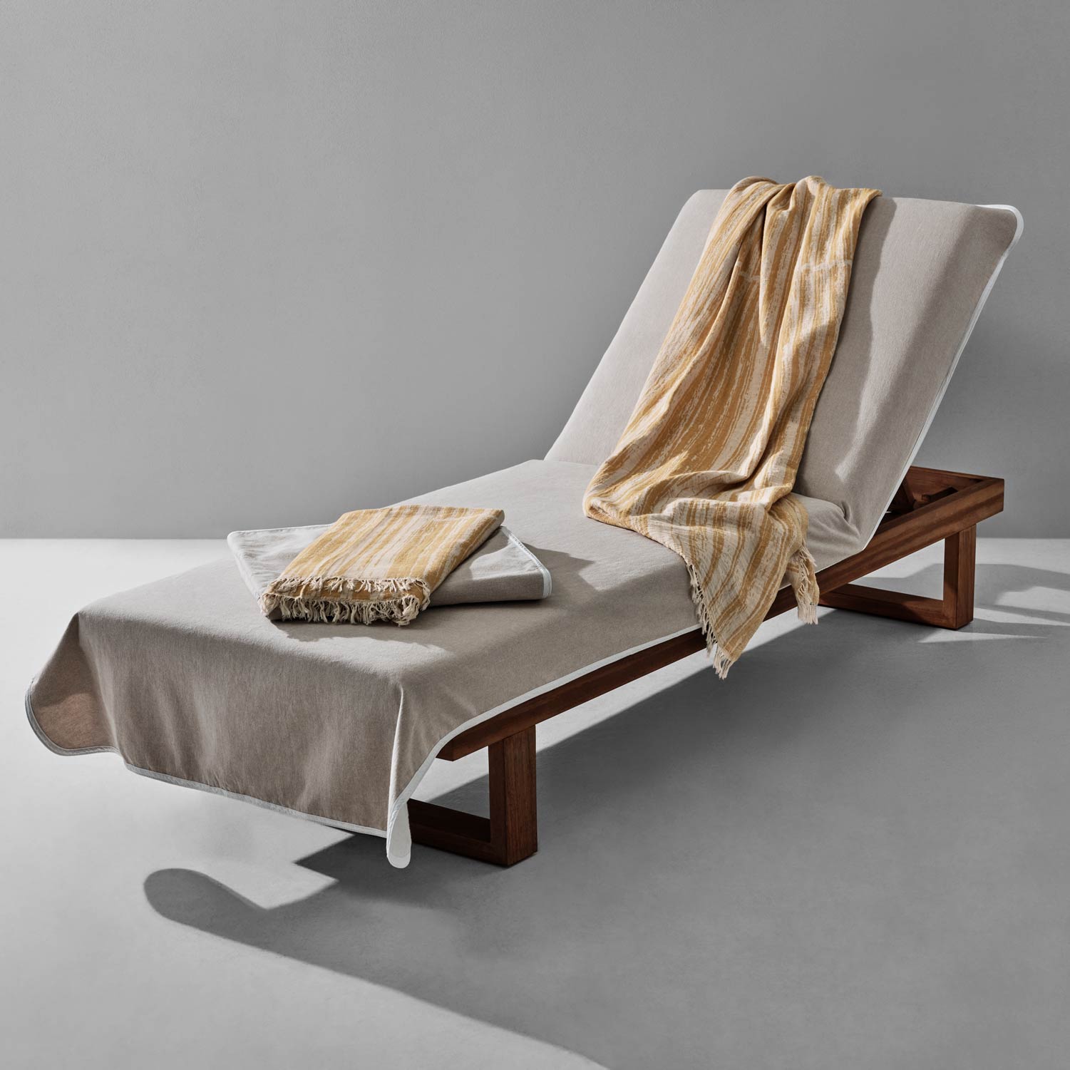 Sundari Pool Towel Bundle Golden Sand