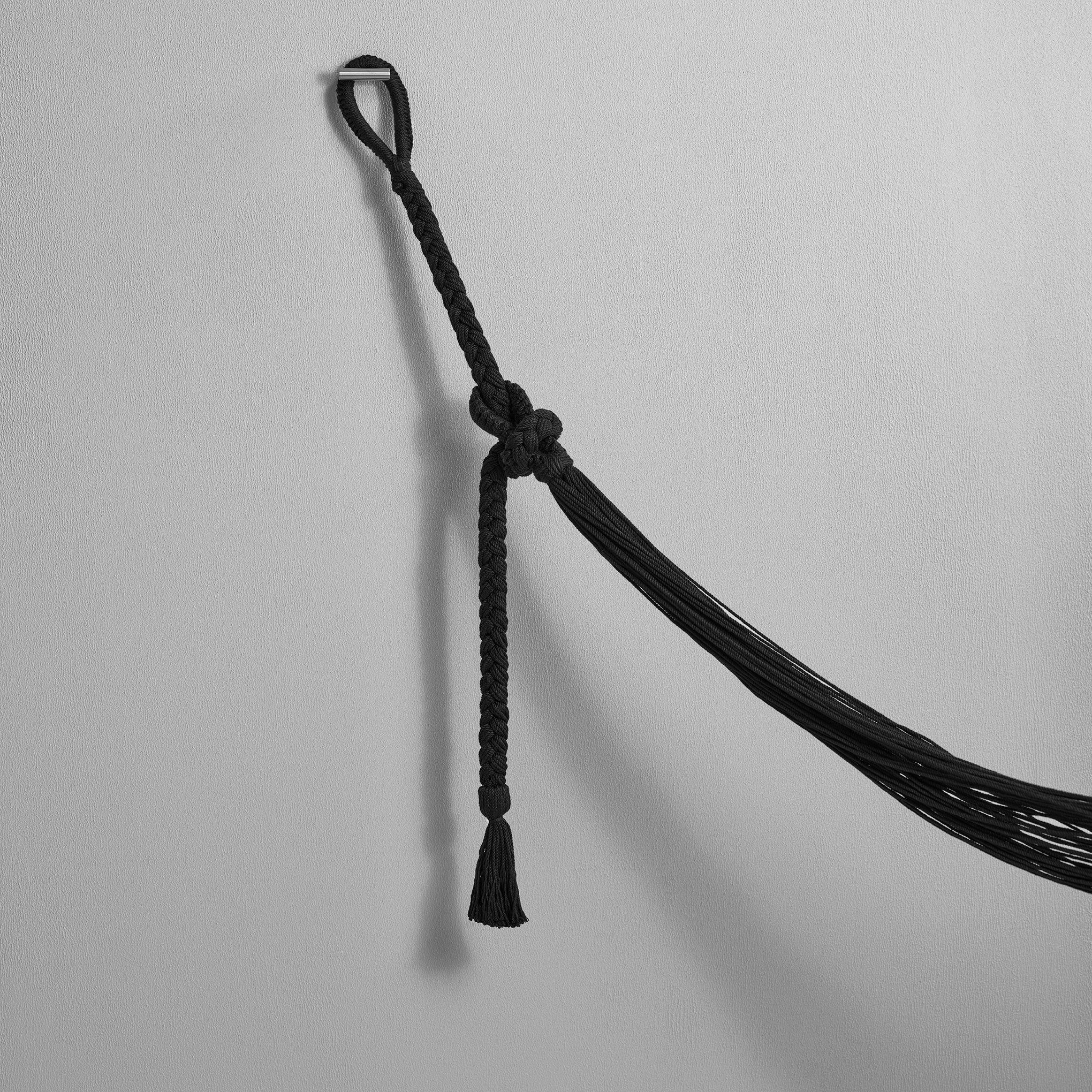 The Nomad Black