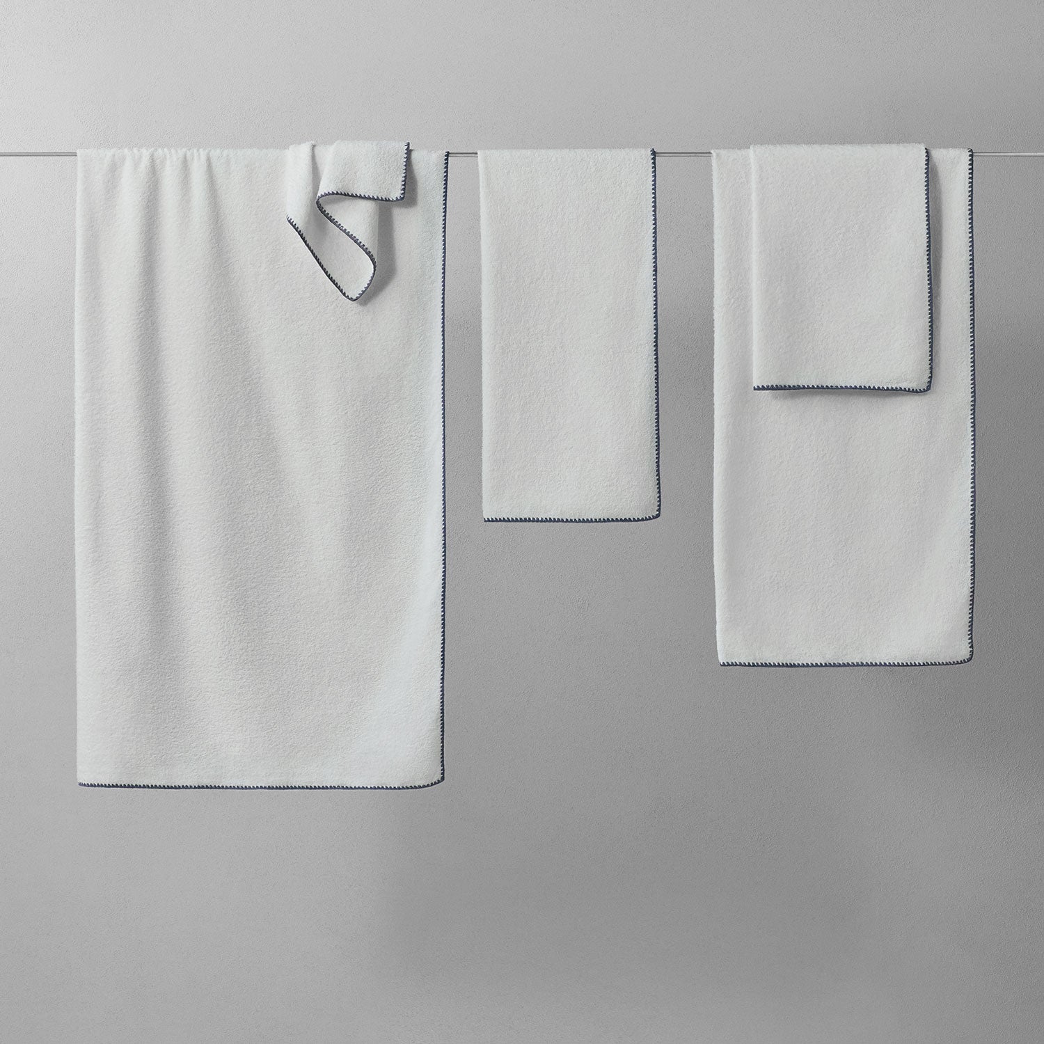 Bordado Towel Grey Trim