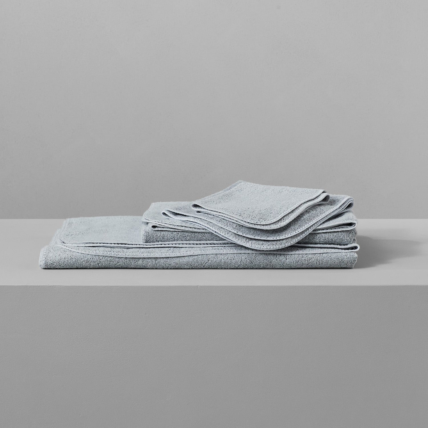 Tuxedo Towel Gray